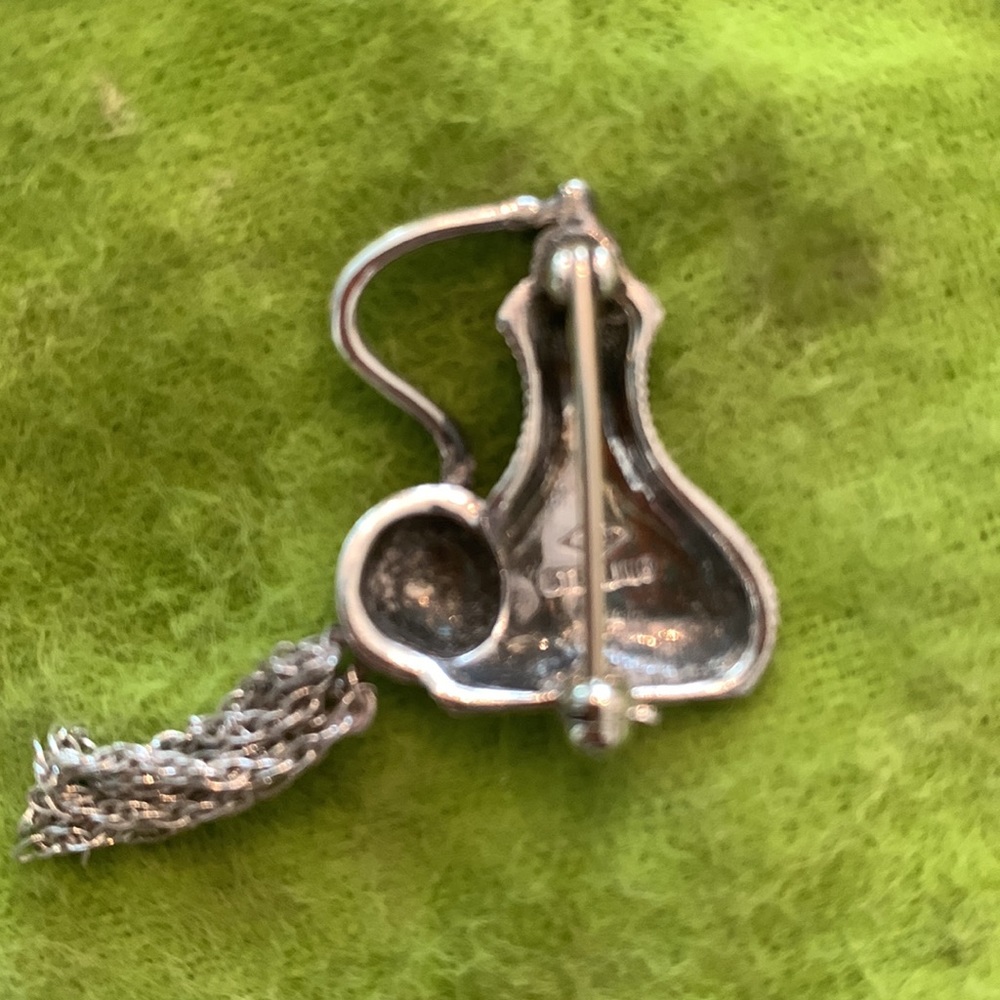 Vintage silver Judith Jack marcasite black perfume brooch with hanging tassels - Picture 3 of 5